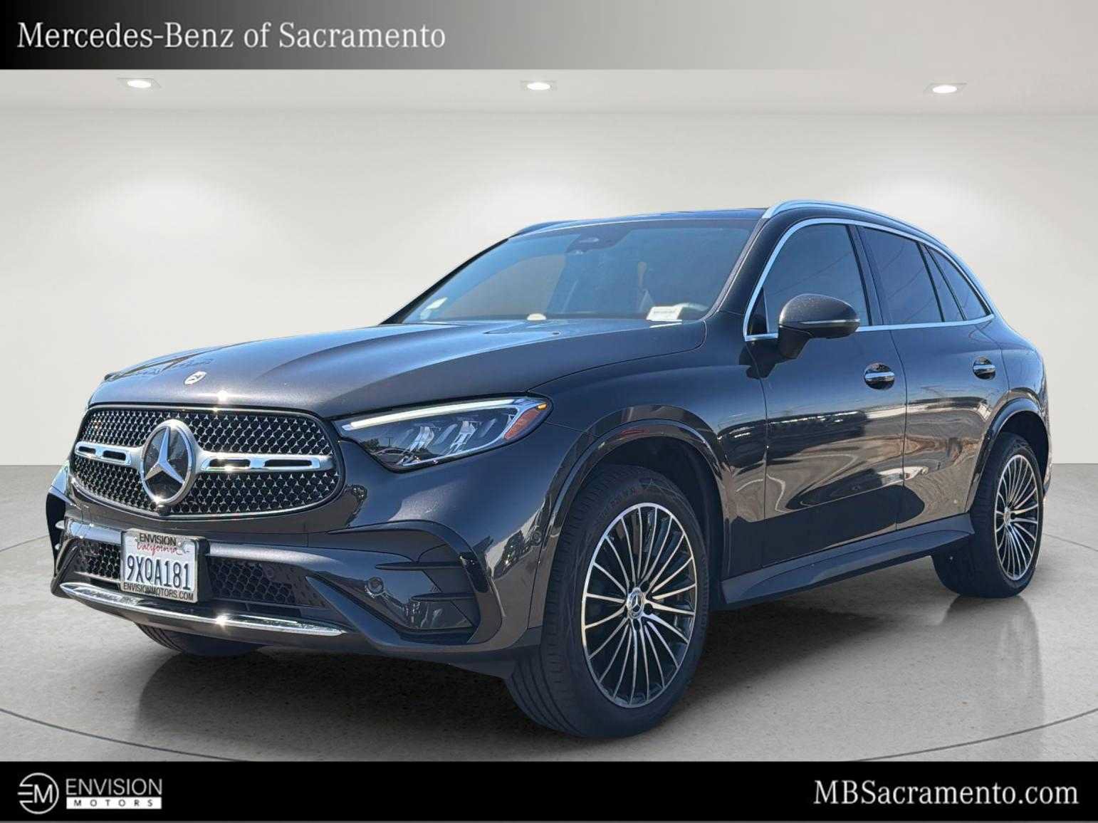 Certified 2026 Mercedes-Benz GLC 300 image 1