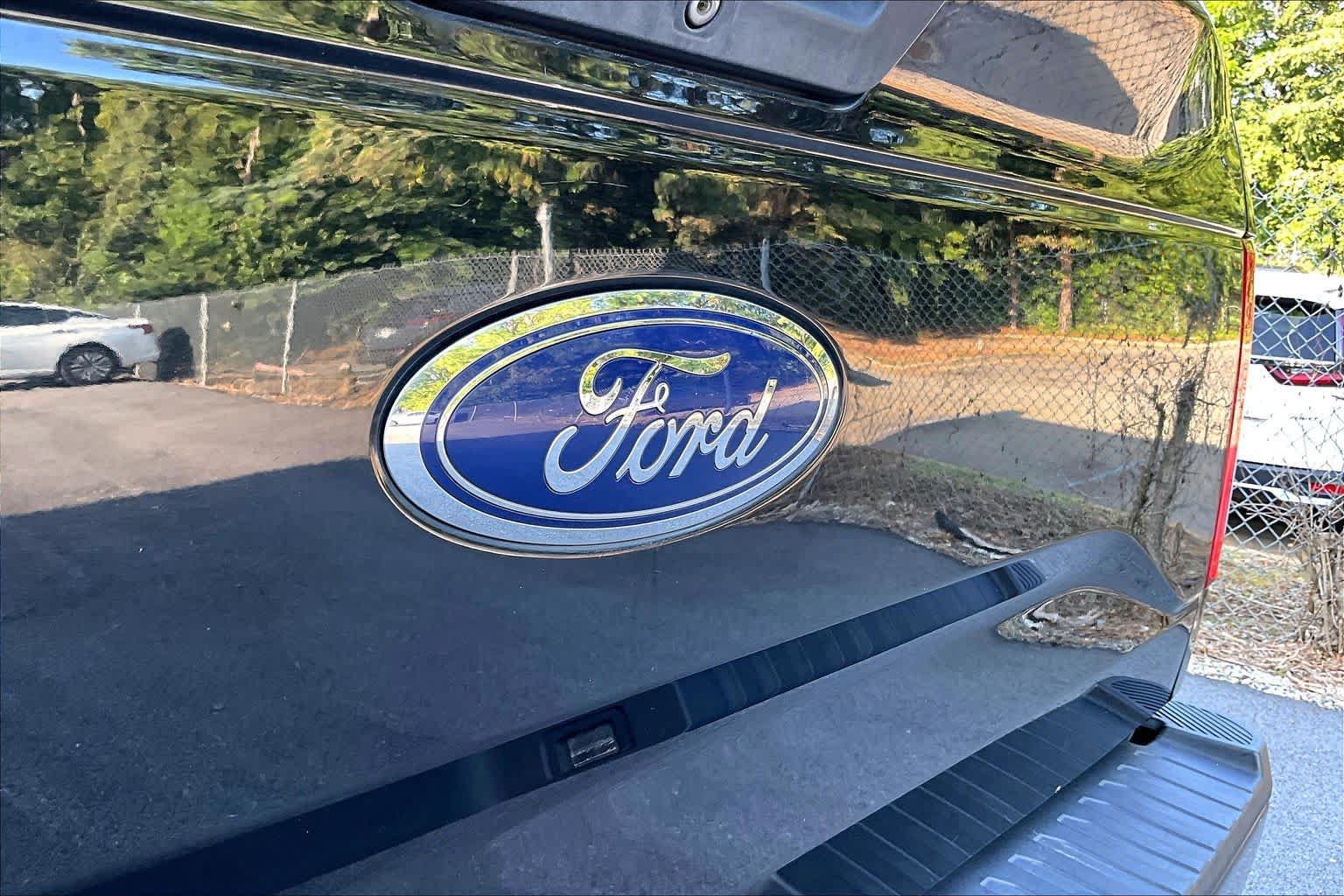 Used 2016 Ford F150 XLT w/ Equipment Group 302A Luxury RWD image 31