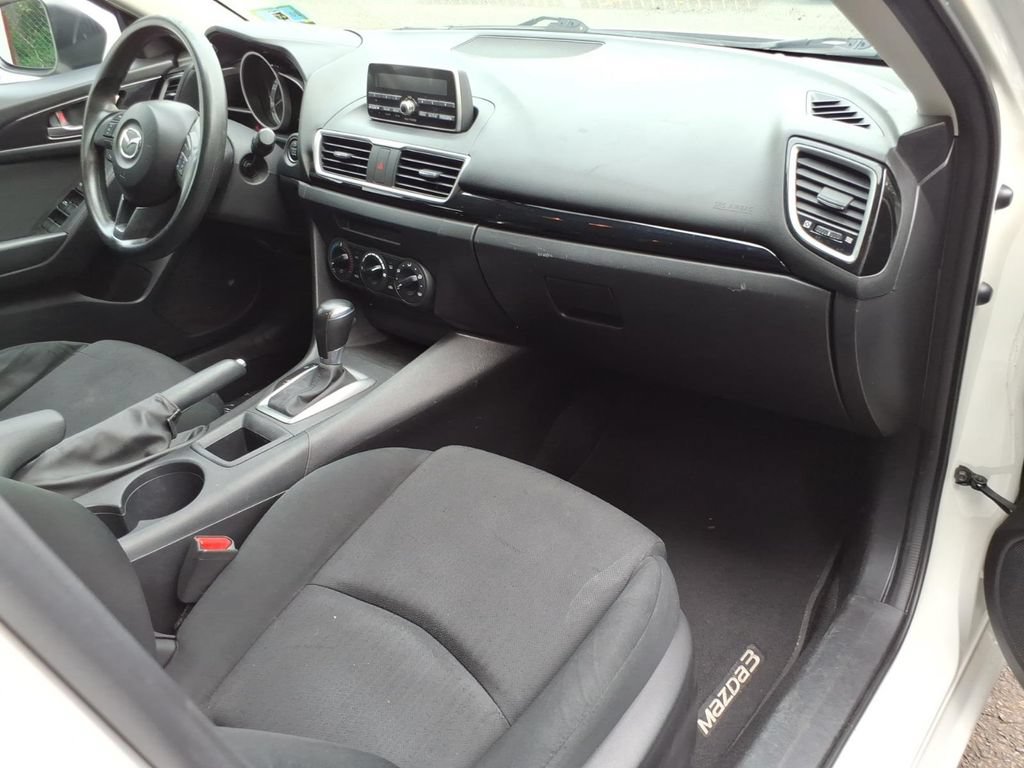 Used 2014 MAZDA MAZDA3 i Sport FWD image 9
