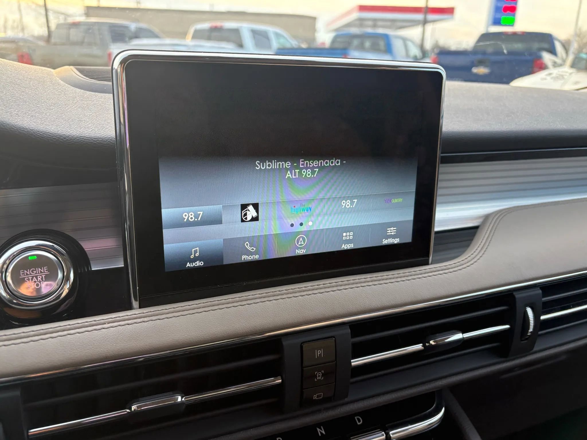 Used 2020 Lincoln Corsair Sport Utility 4D w/ Equipment Group 101A image 14