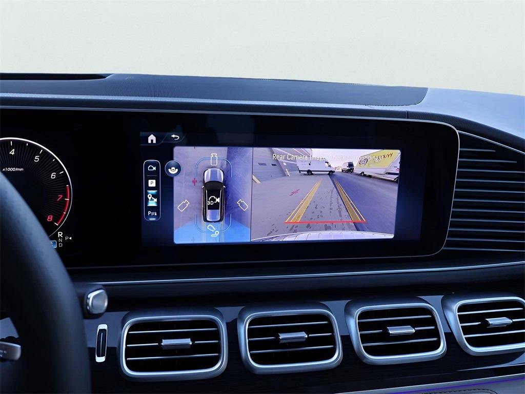 New 2026 Mercedes-Benz GLS 580 4MATIC image 27