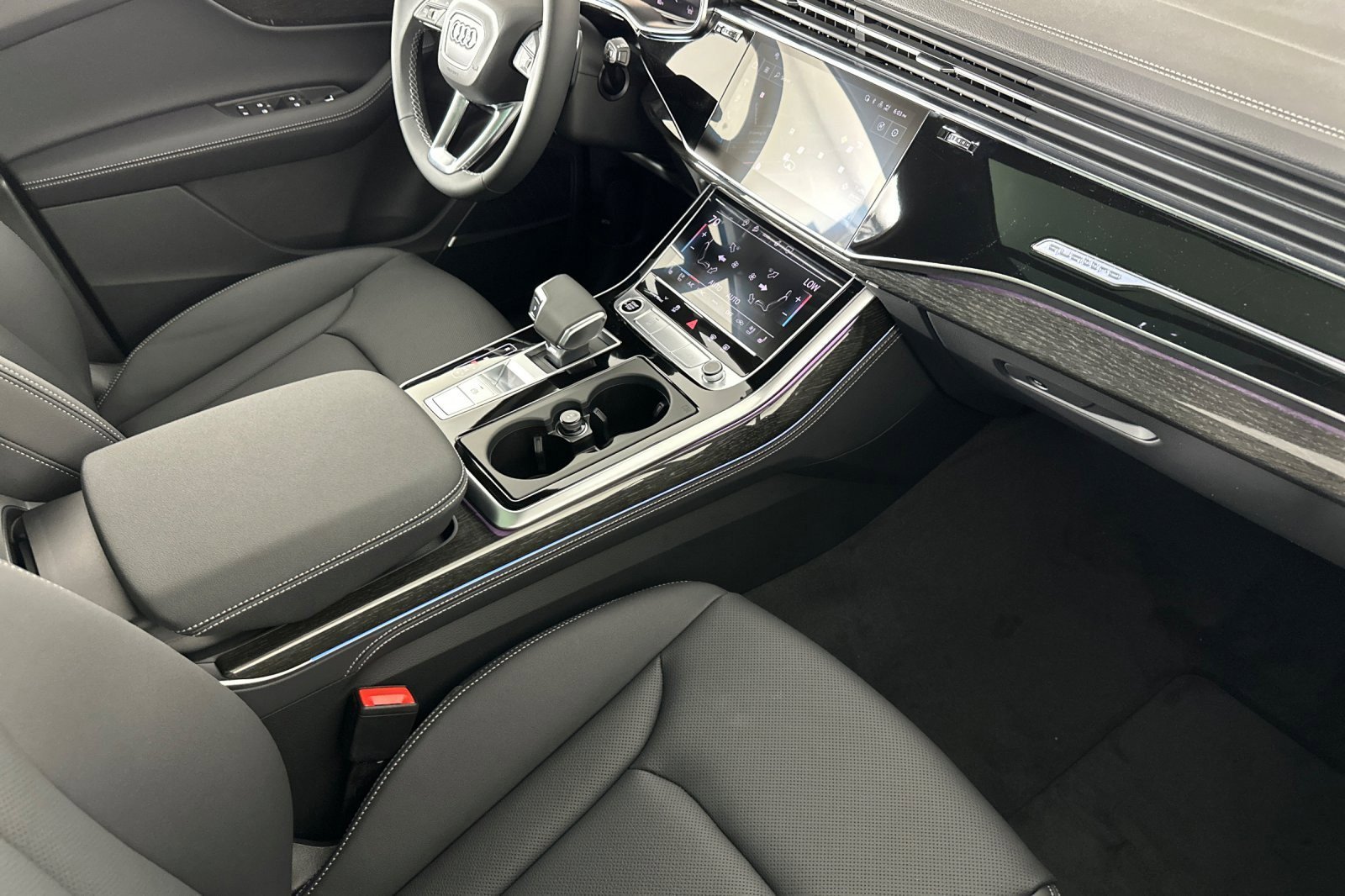 New 2026 Audi Q7 3.0T Premium Plus AWD/4WD image 16