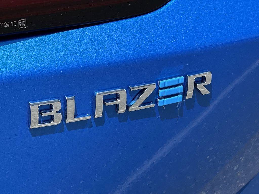 Certified 2024 Chevrolet Blazer EV LT AWD/4WD image 32