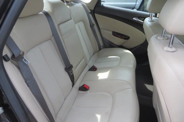 Used 2014 Buick Verano FWD image 28