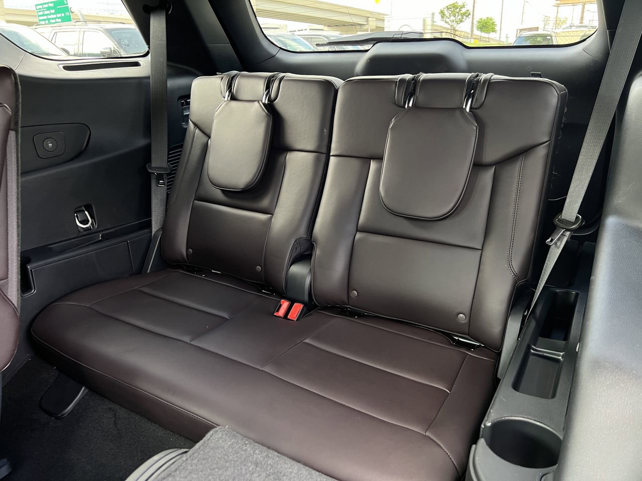 Used 2025 Ford Explorer Platinum image 31