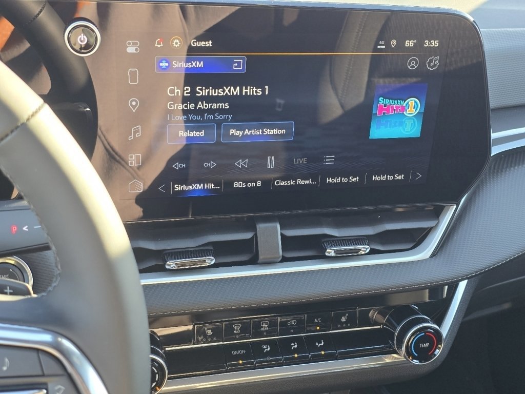 New 2026 Chevrolet Equinox LT FWD image 19