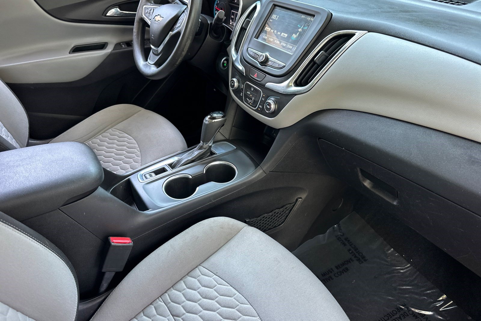 Used 2018 Chevrolet Equinox LS FWD image 31