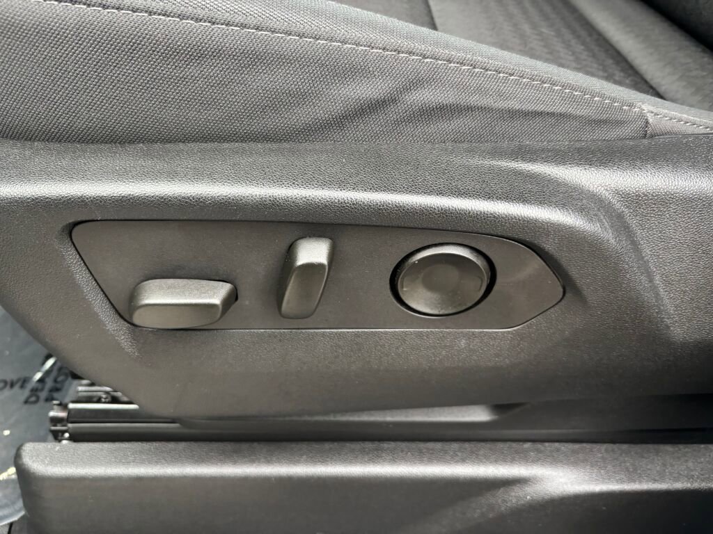 Certified 2024 GMC Yukon XL SLE image 23