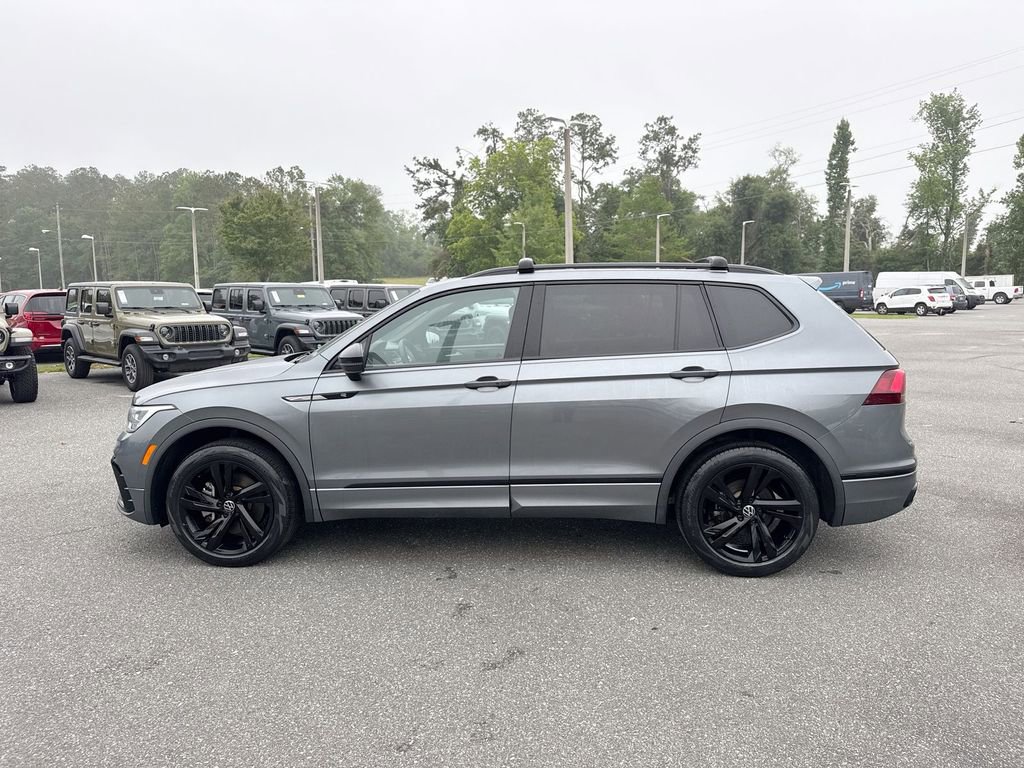Used 2023 Volkswagen Tiguan SE R-Line FWD image 7