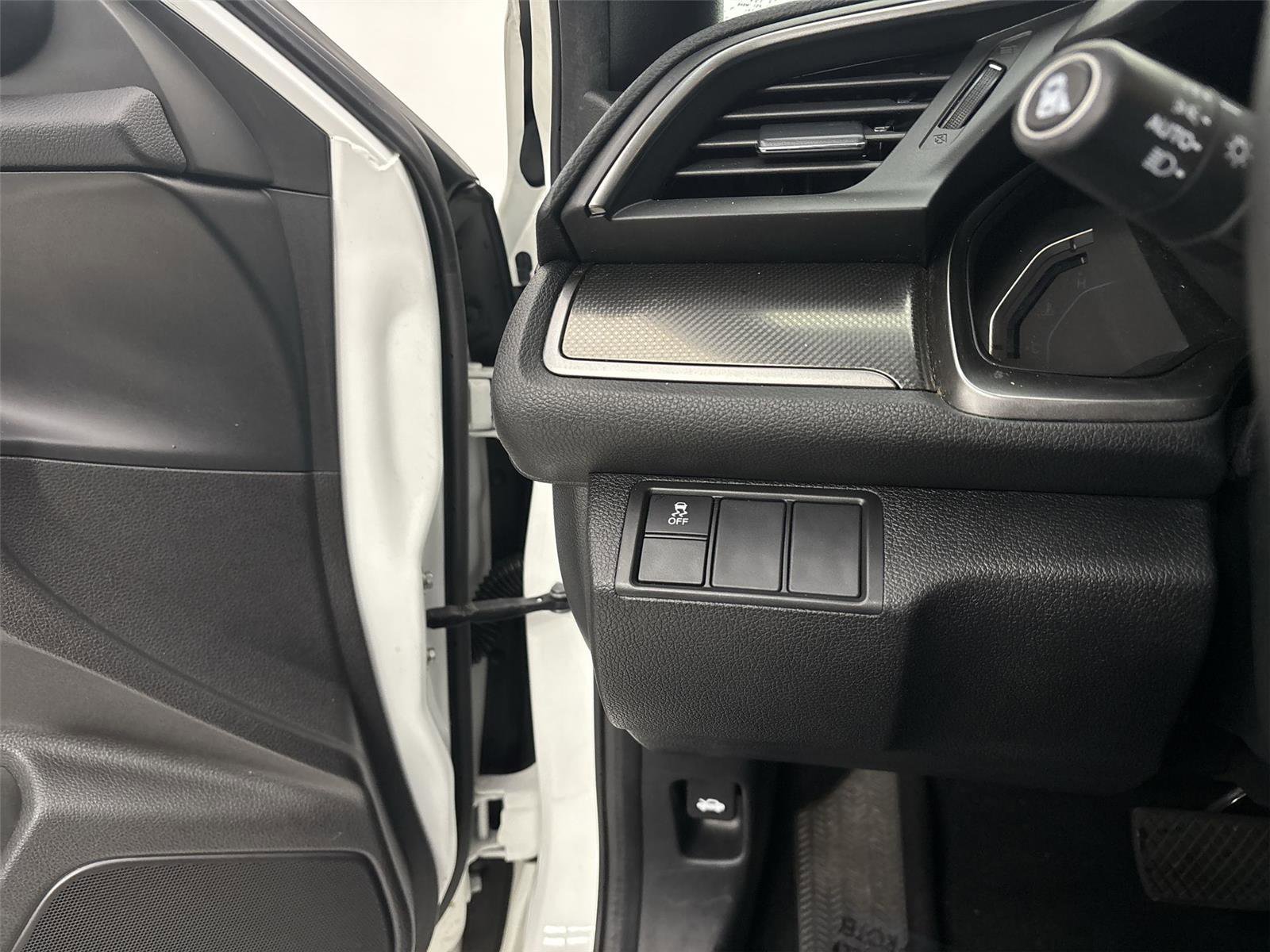 Used 2018 Honda Civic EX image 31