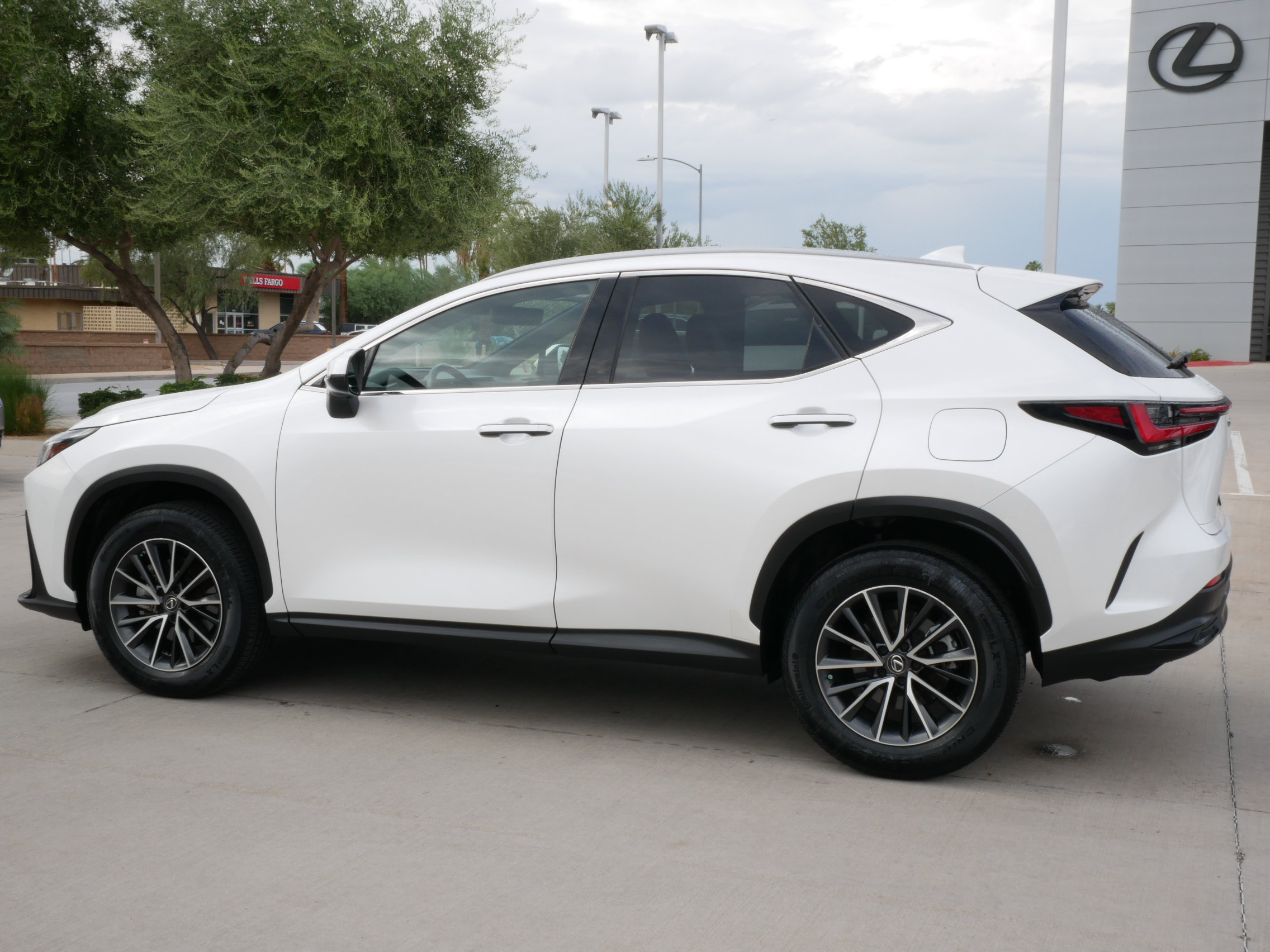 Certified 2022 Lexus NX 350 AWD w/ Cold Area Package image 5