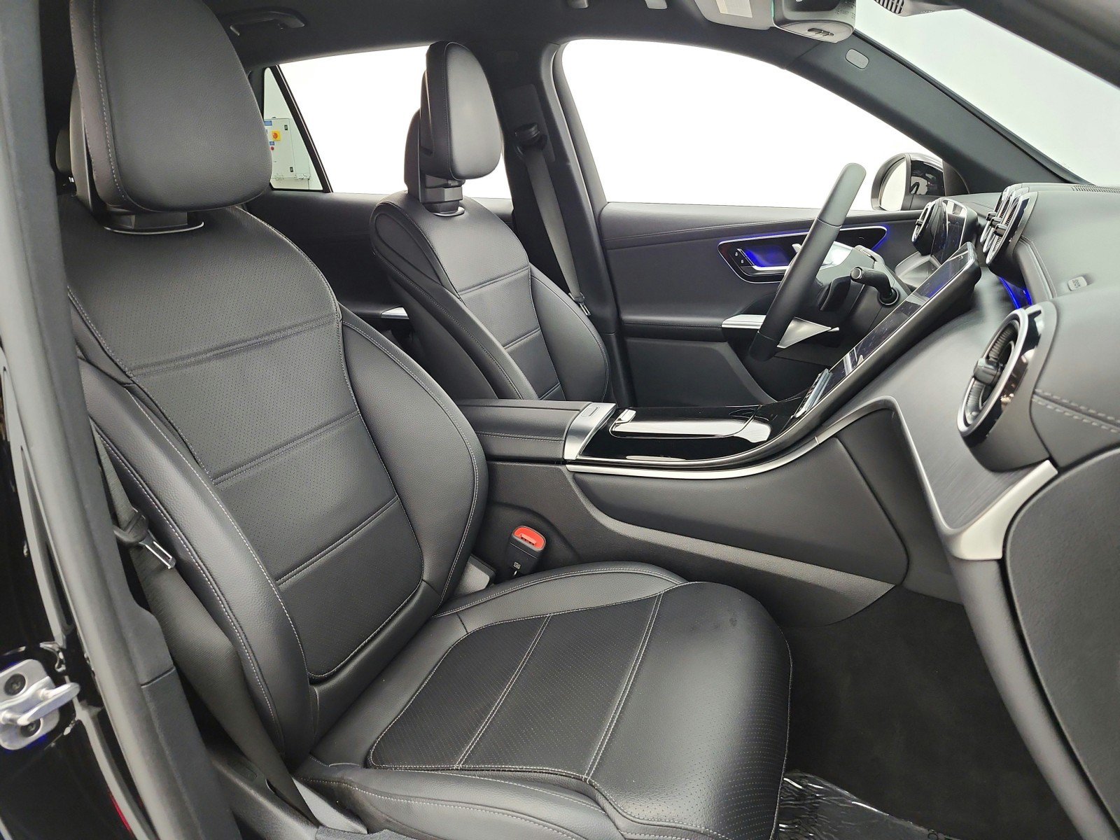 Certified 2023 Mercedes-Benz GLC 300 4MATIC w/ Driver Assistance Package image 19