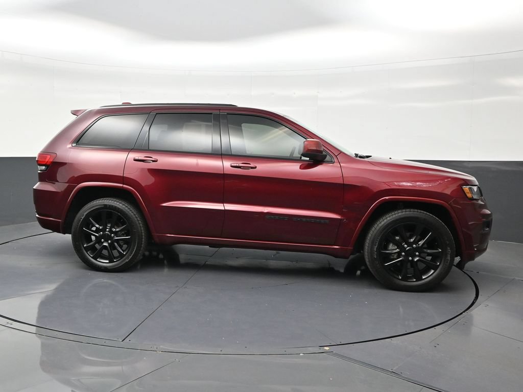 Used 2020 Jeep Grand Cherokee Altitude RWD image 6