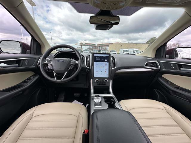 Used 2024 Ford Edge SEL w/ Convenience Package image 14