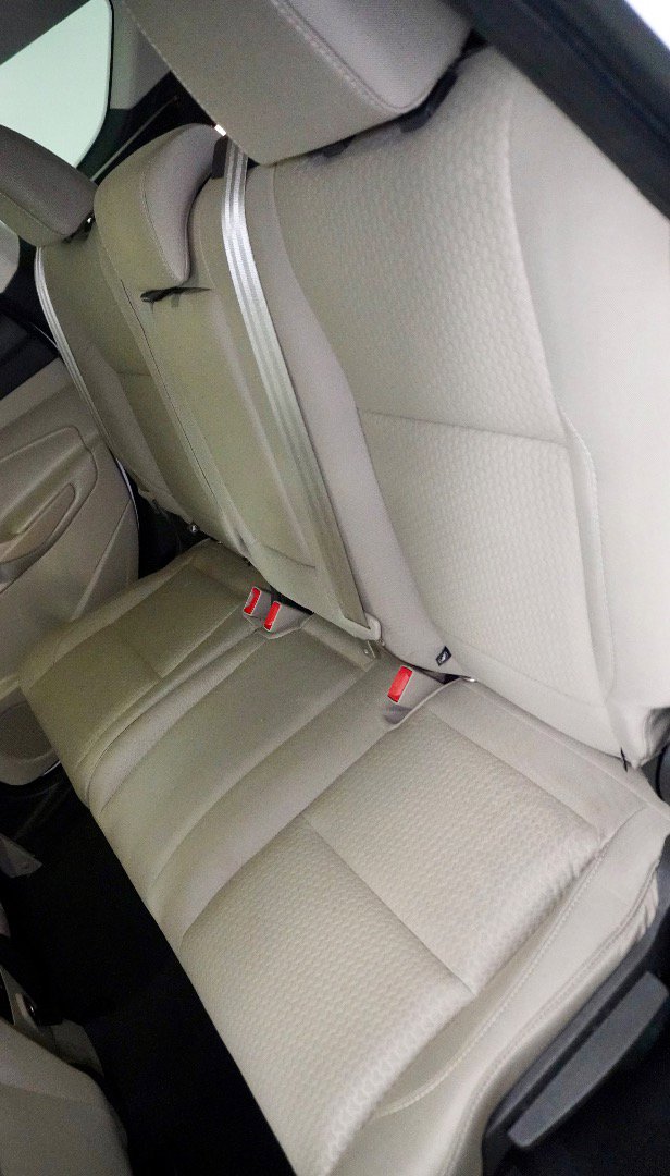 Used 2017 Ford Escape SE FWD image 5