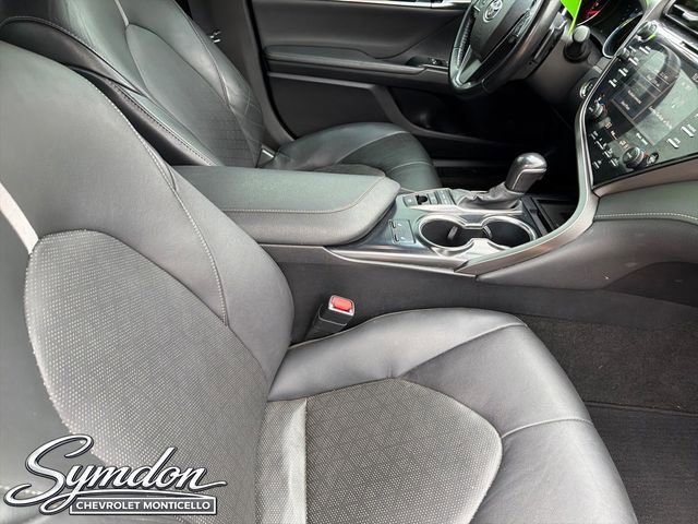 Used 2020 Toyota Camry XSE image 22