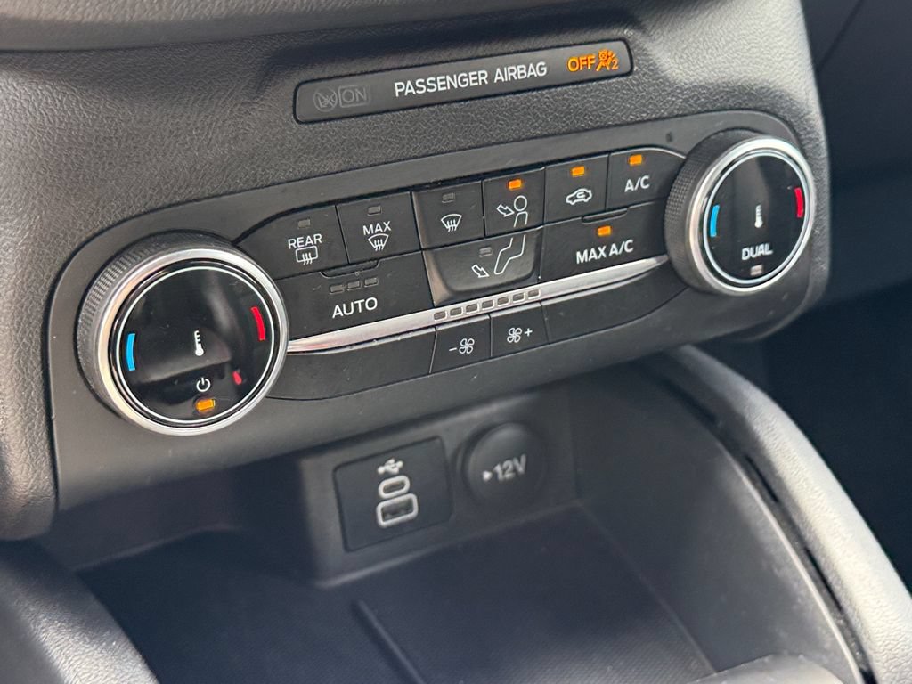 Used 2025 Ford Escape ST-Line AWD/4WD image 36