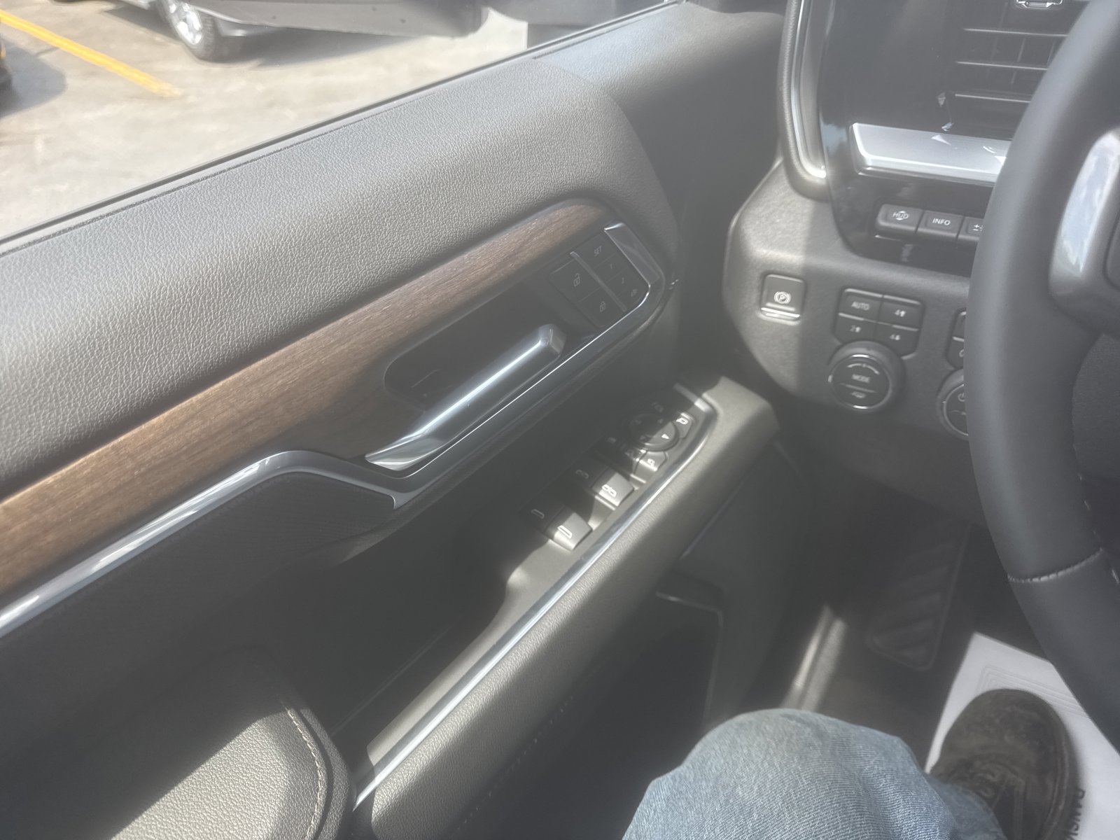 New 2026 Chevrolet Silverado 2500 High Country w/ Technology Package AWD/4WD image 13