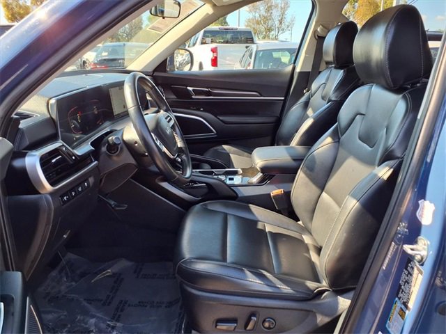 Used 2025 Kia Telluride S image 13