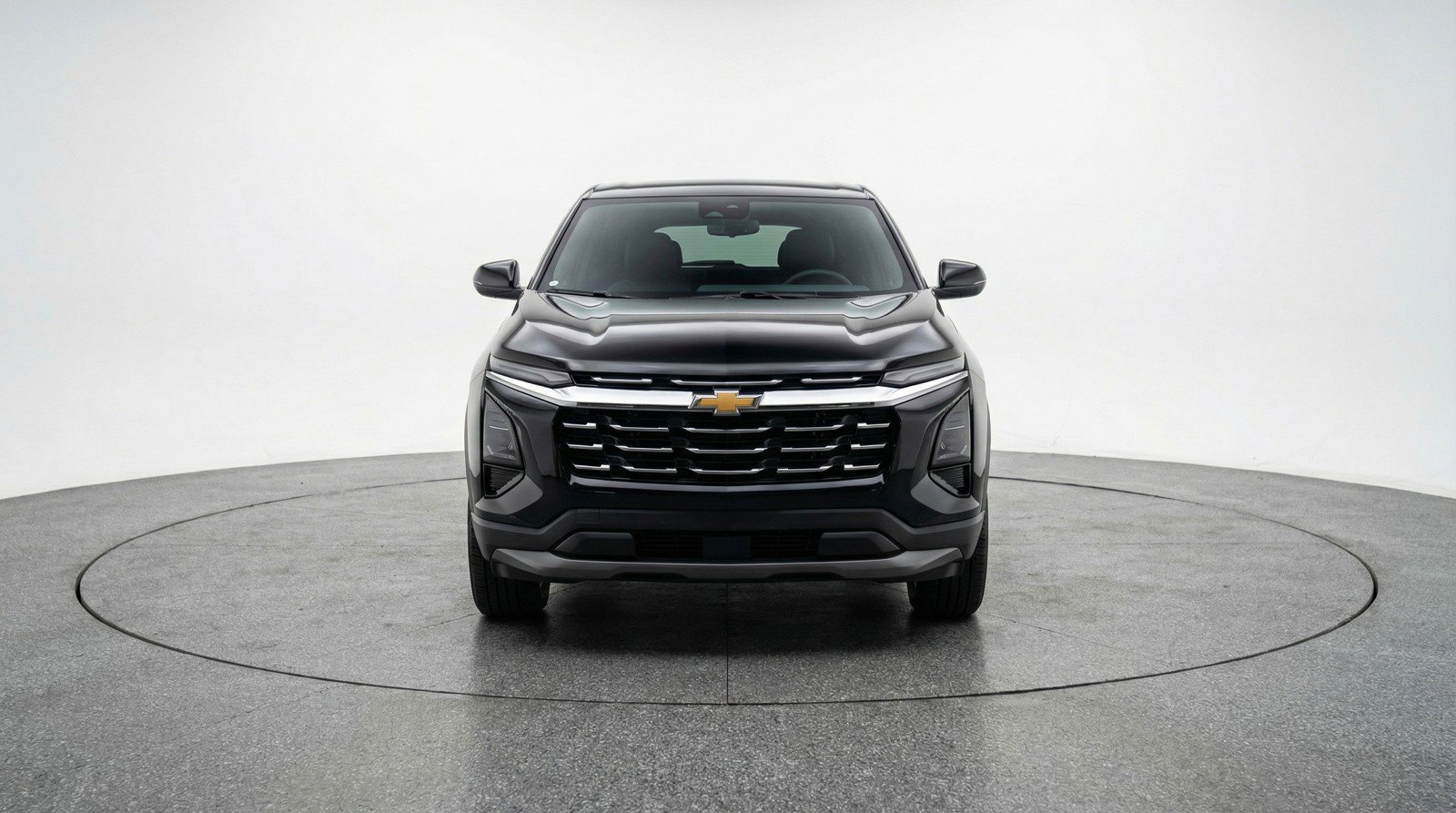 Used 2025 Chevrolet Equinox LT FWD image 2
