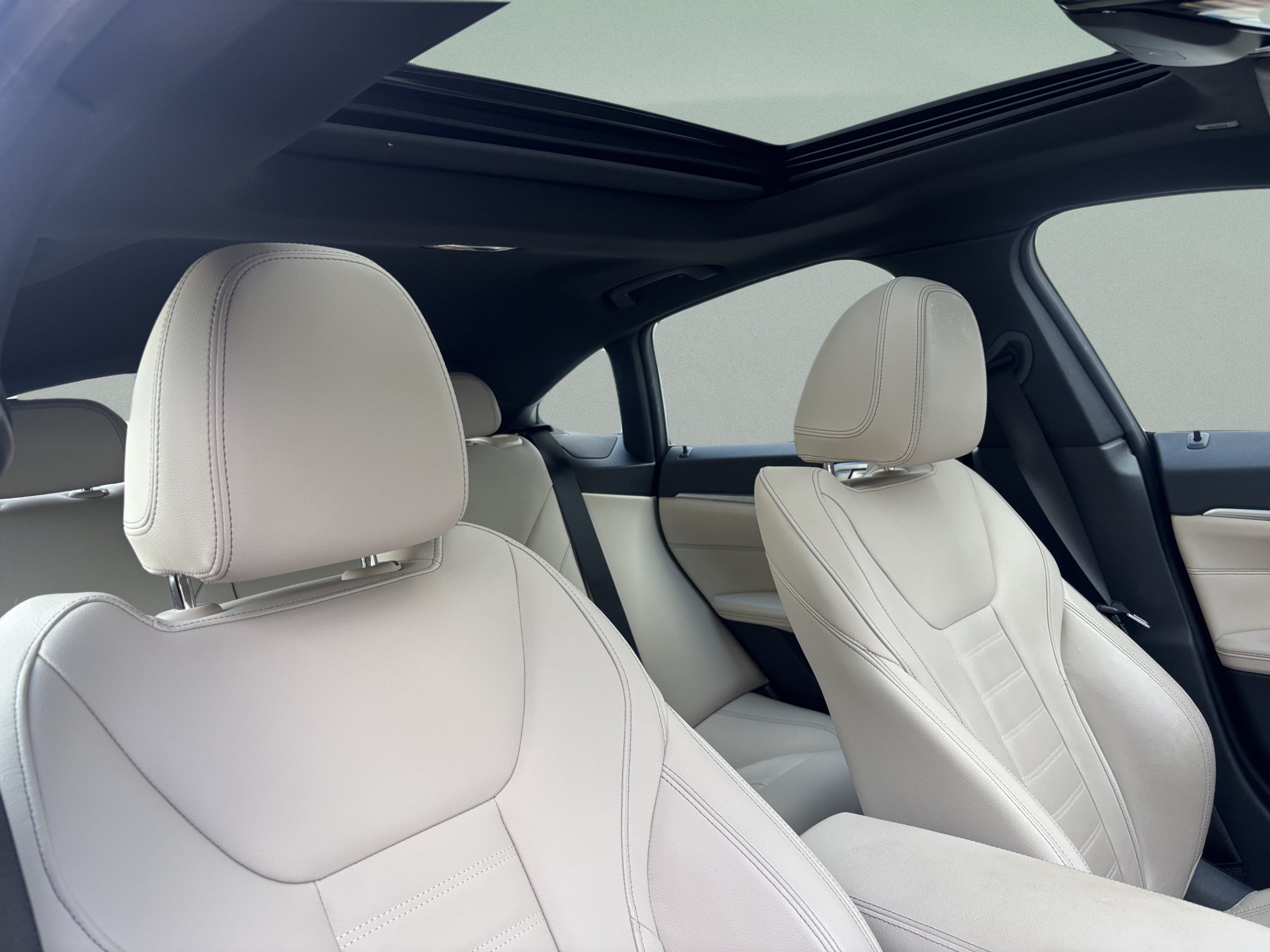 Used 2023 BMW i4 eDrive40 w/ M Sport Package RWD image 23