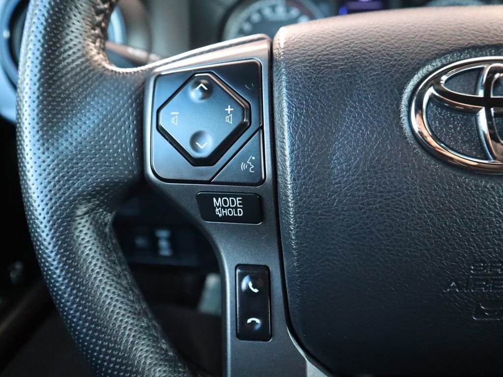 Used 2023 Toyota Tacoma TRD Sport image 11