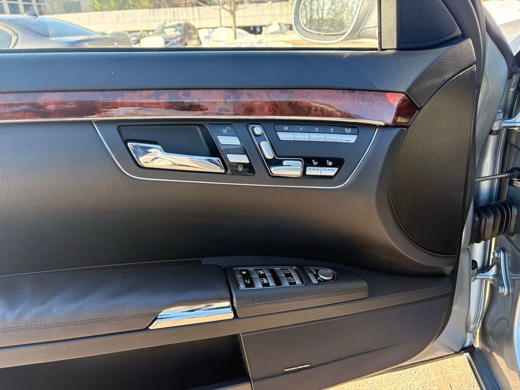 Used 2008 Mercedes-Benz S 550 image 38
