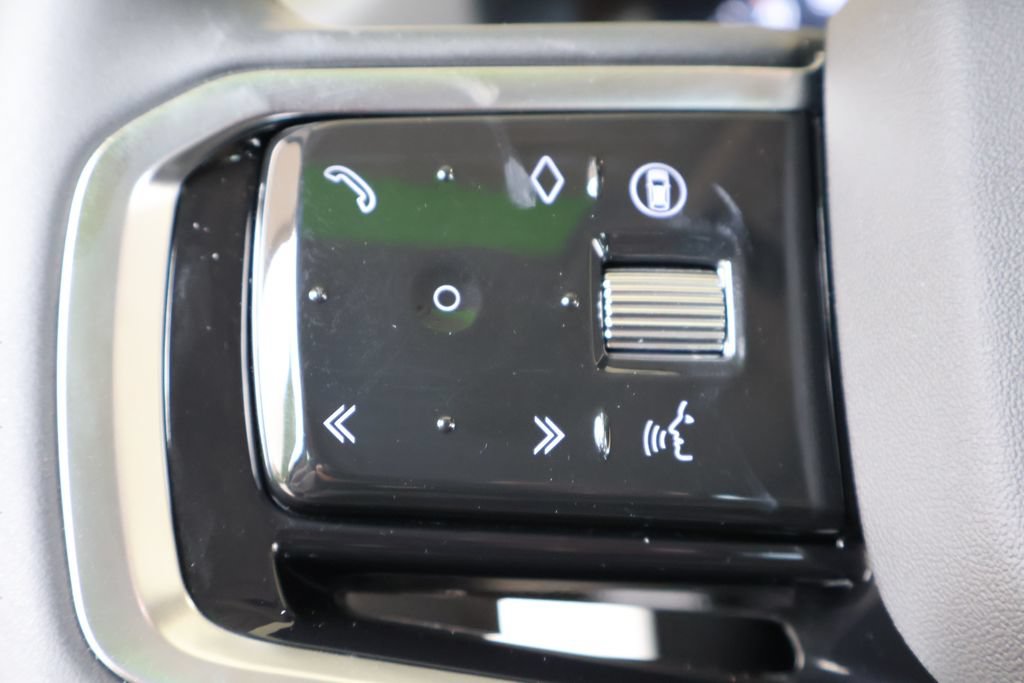 Used 2025 Land Rover Discovery Sport S AWD/4WD image 21