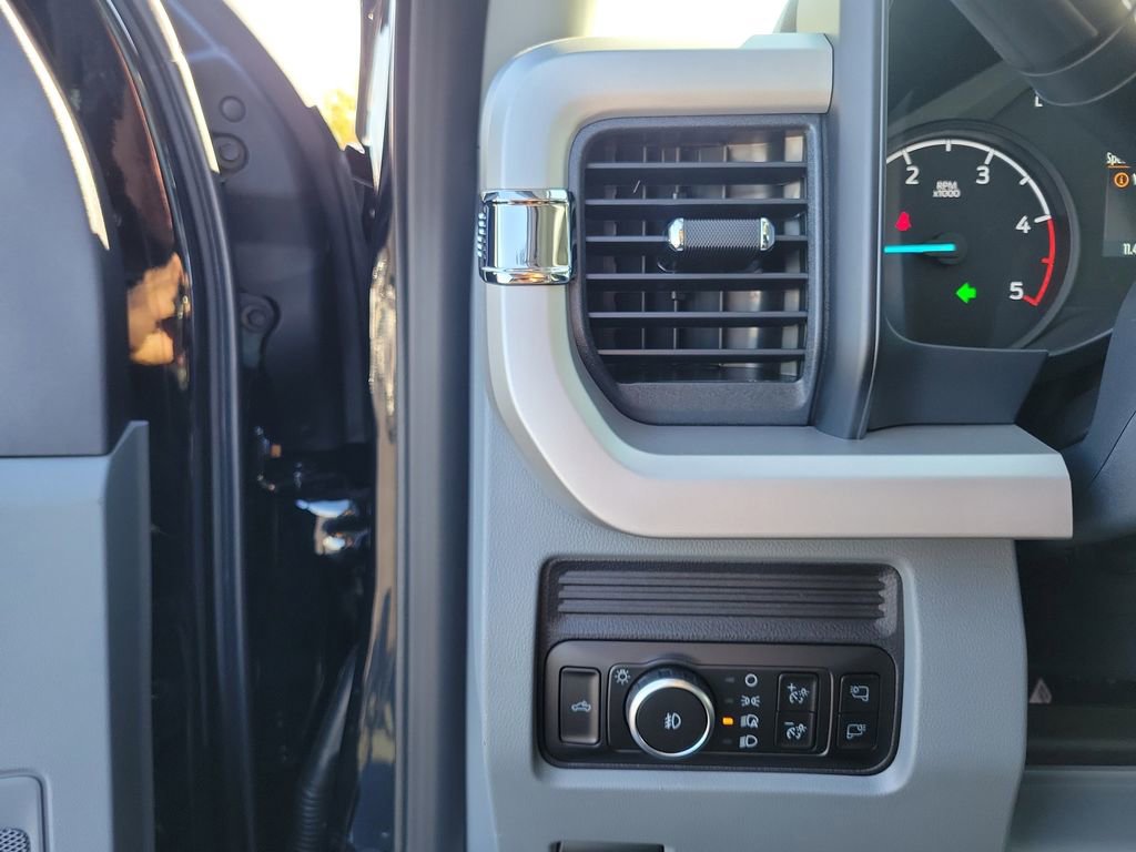 New 2026 Ford F450 XLT w/ 360-Degree Camera Package image 19