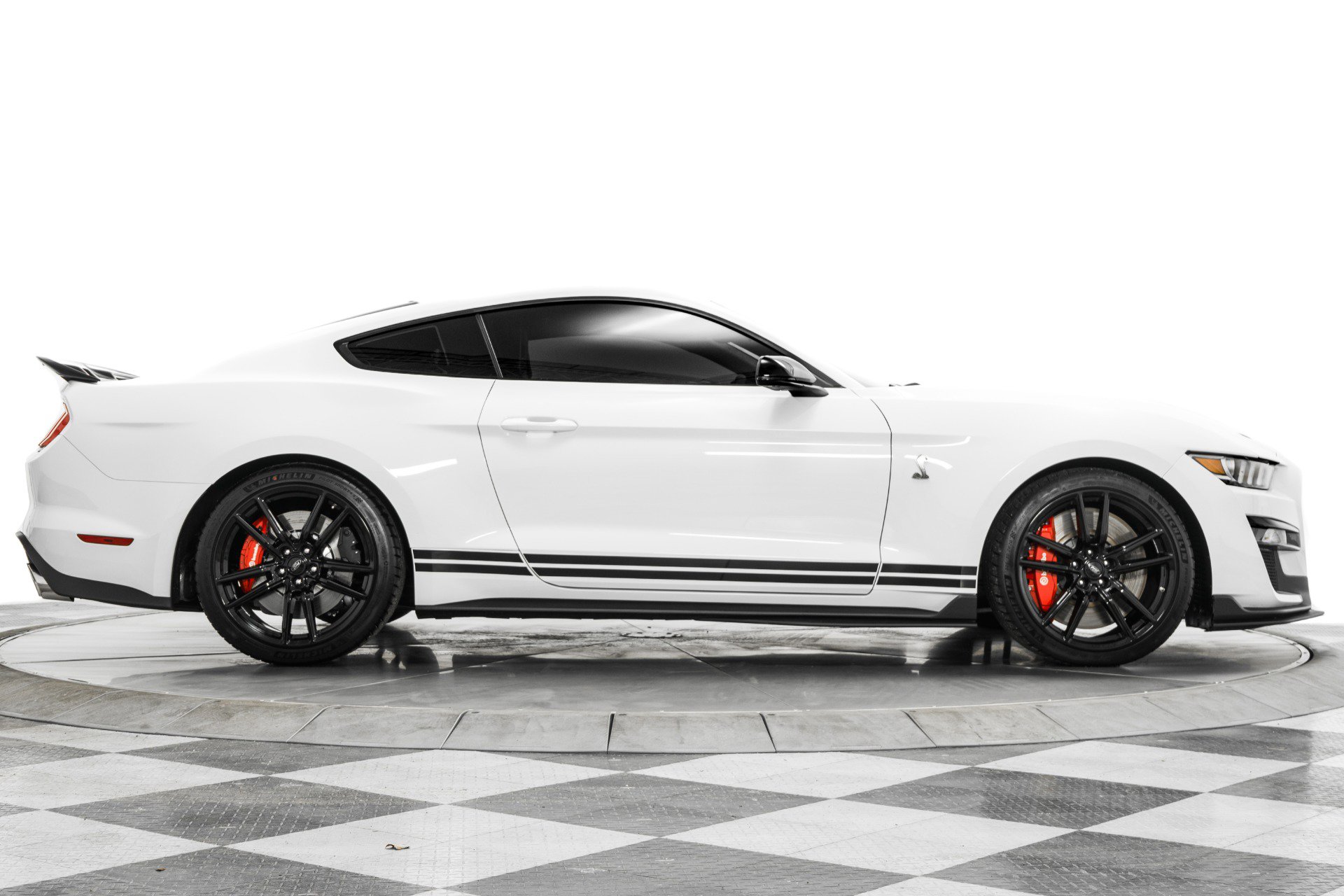 Used 2022 Ford Mustang Shelby GT500 w/ Technology Package RWD image 48