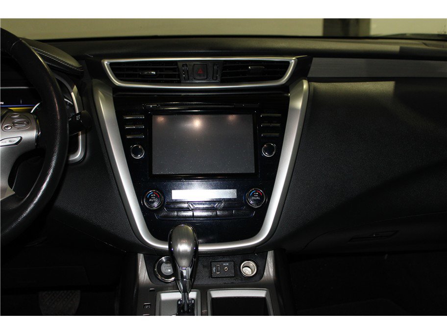 Used 2018 Nissan Murano Platinum w/ Cargo Package image 16