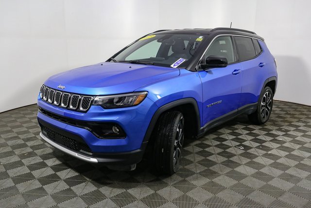 Used 2023 Jeep Compass Limited image 5