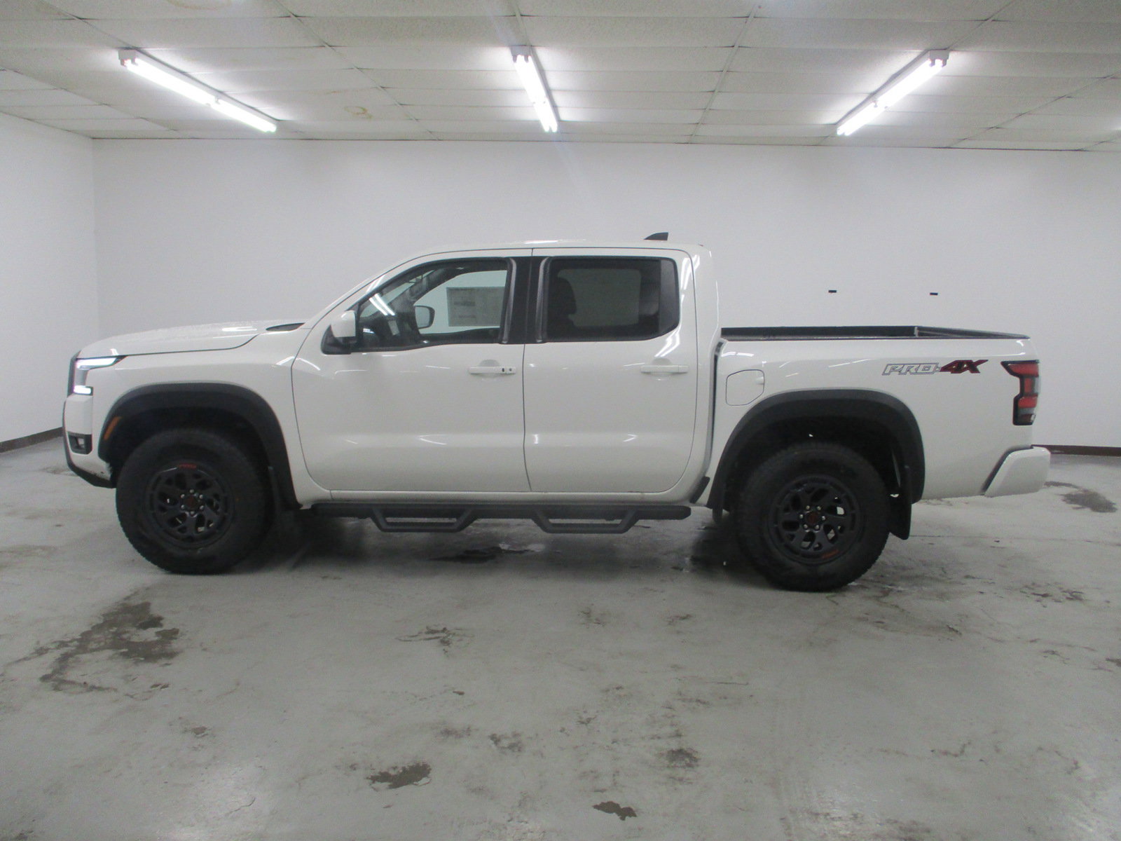 New 2025 Nissan Frontier PRO-4X w/ Pro Premium Package image 11