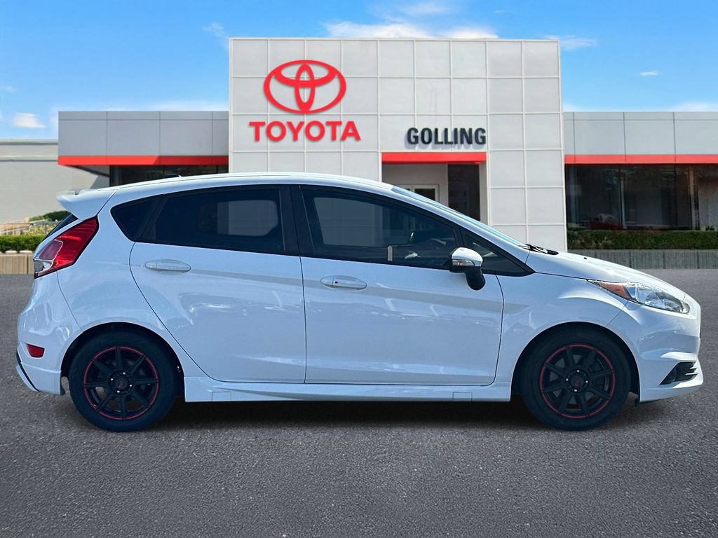 Used 2015 Ford Fiesta ST FWD image 6
