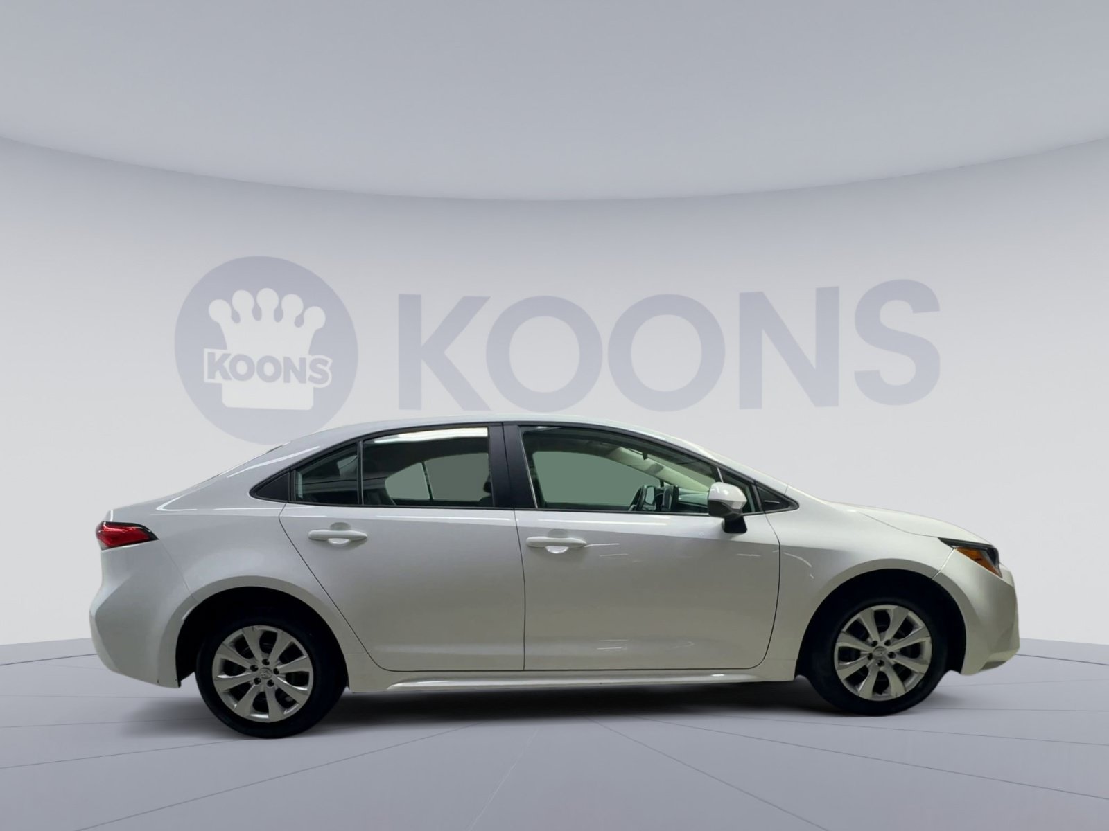 Used 2025 Toyota Corolla LE FWD image 12