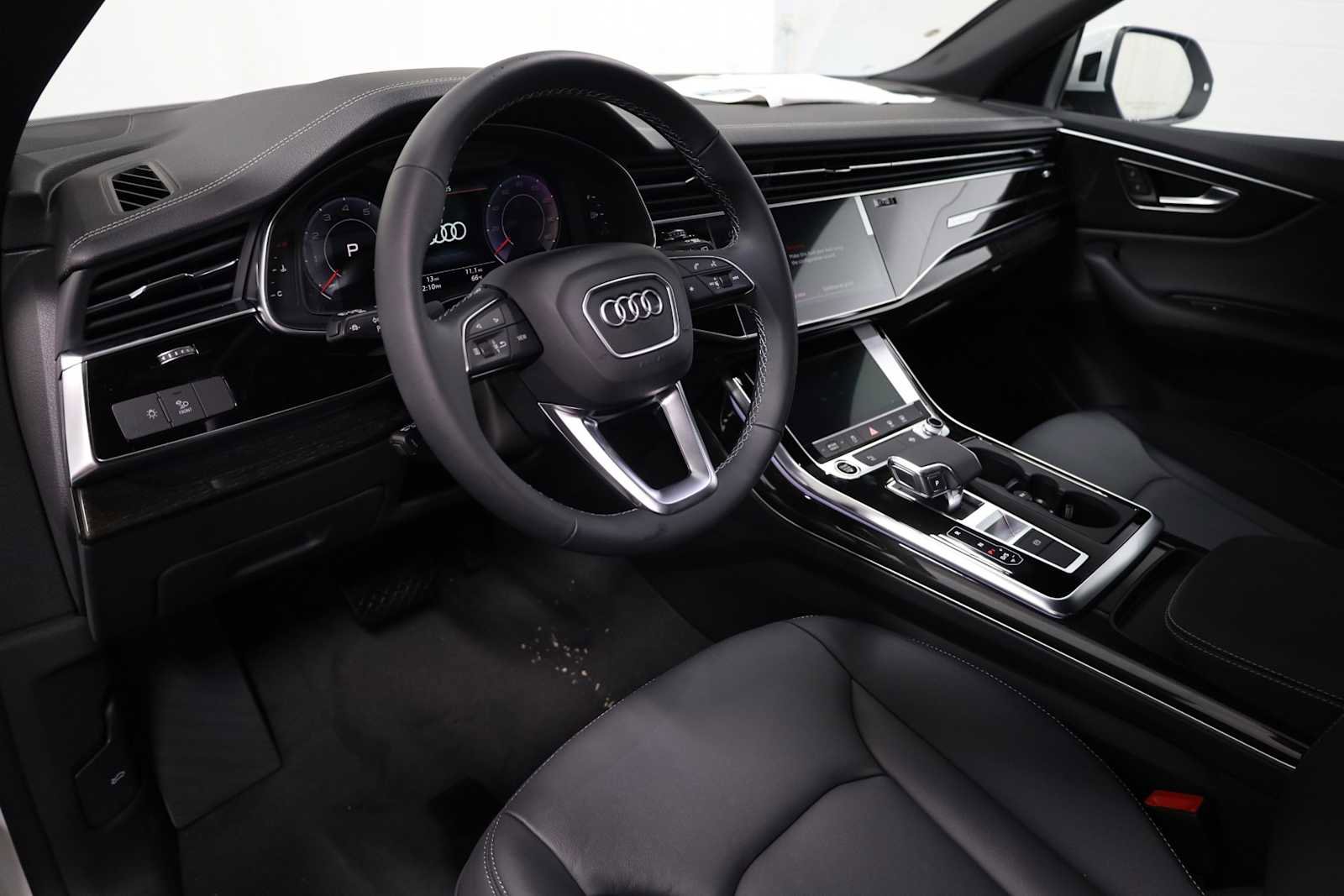 New 2025 Audi Q8 Premium image 4