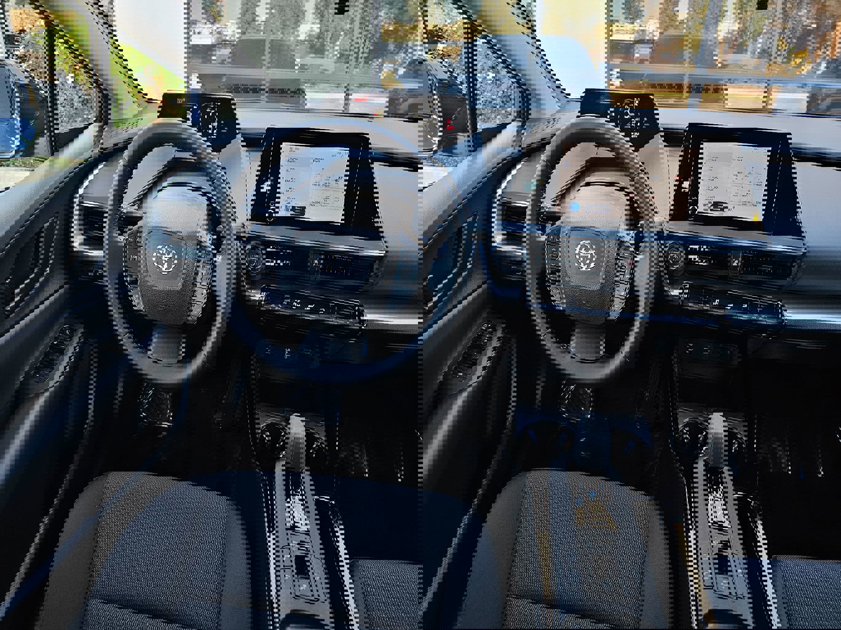 Used 2023 Toyota Prius LE image 23