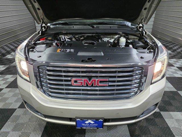Used 2017 GMC Yukon XL SLT w/ Open Road Package image 44
