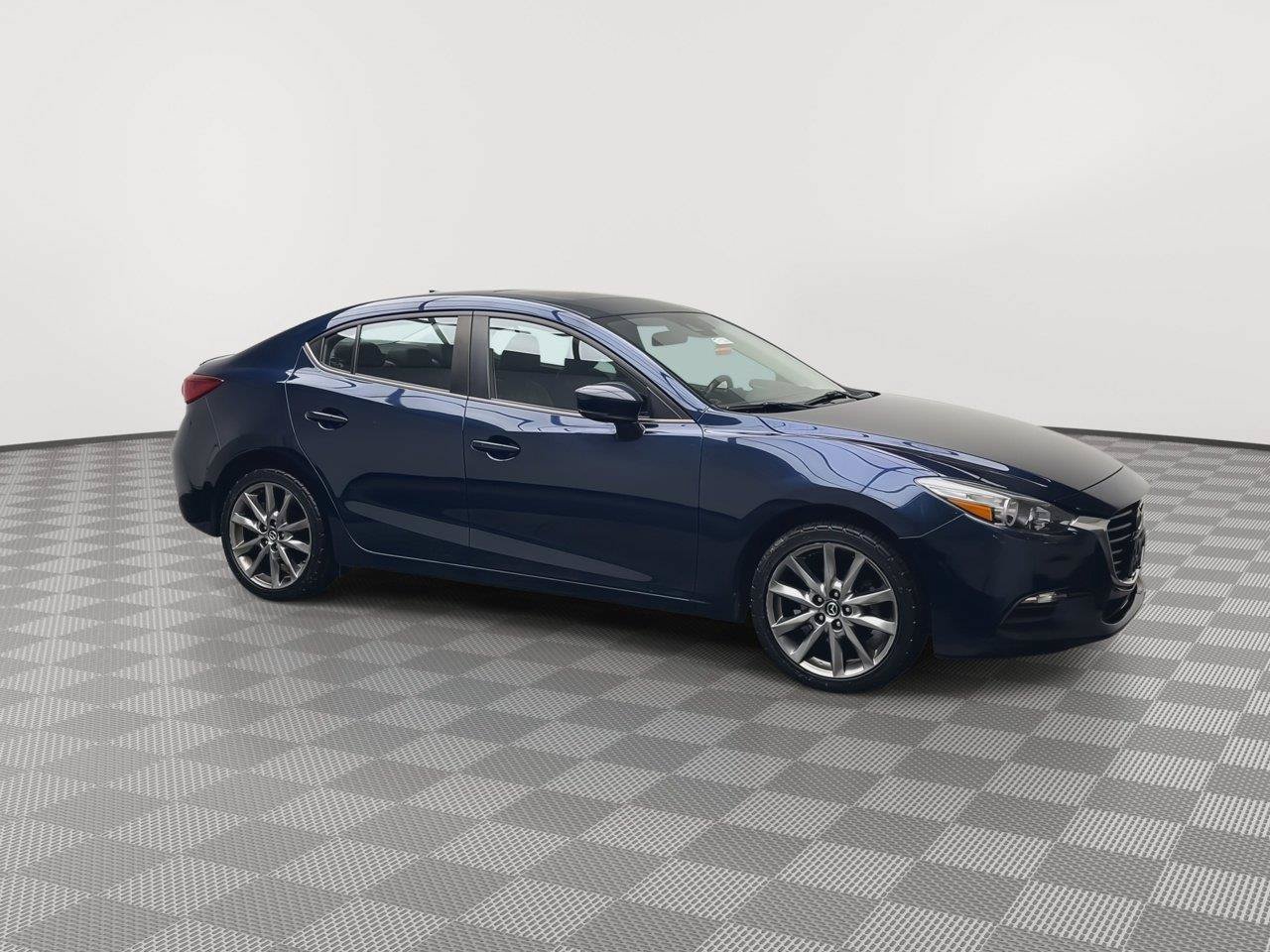 Used 2018 MAZDA MAZDA3 Touring FWD image 36