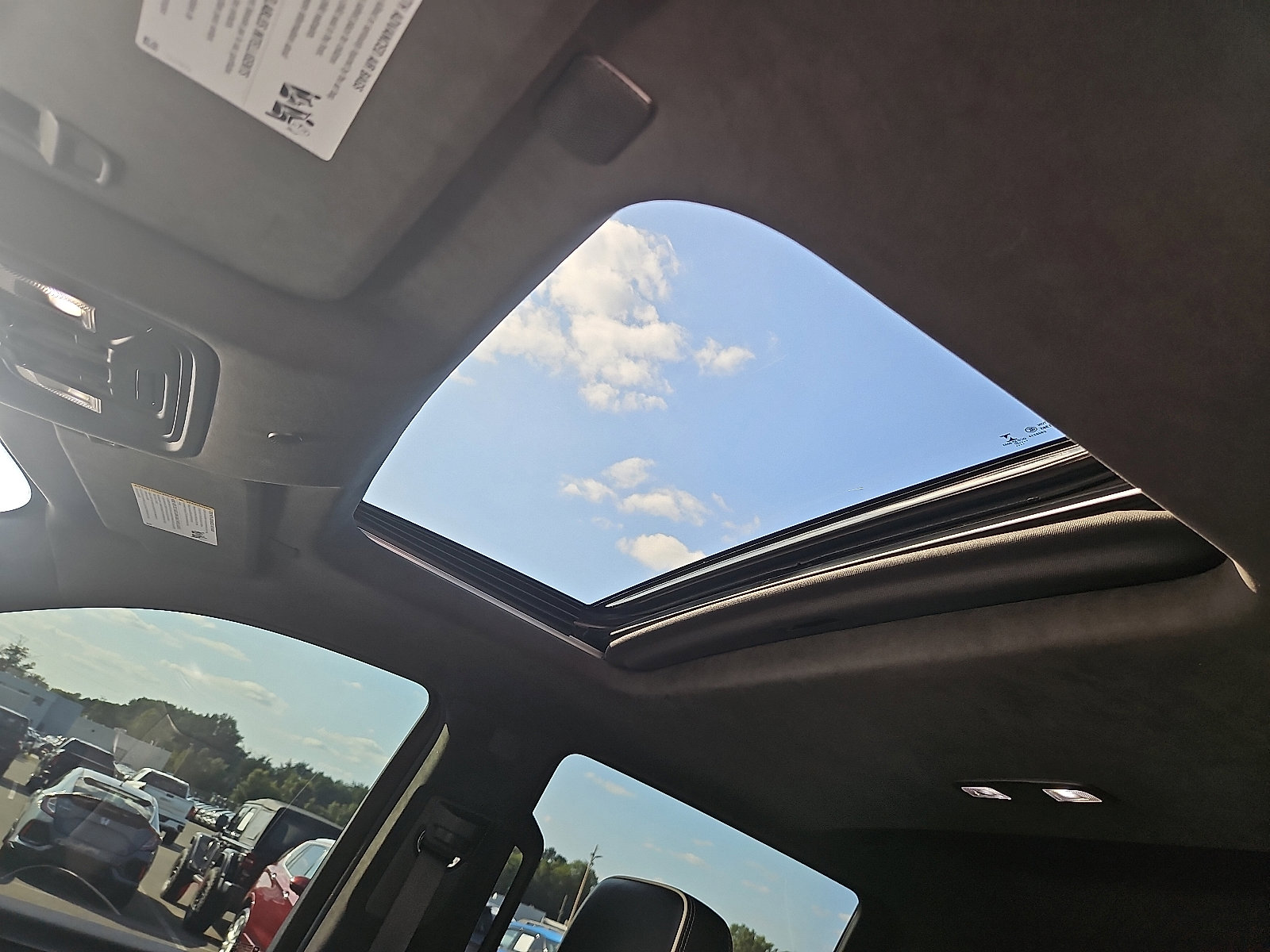 Used 2022 GMC Sierra 1500 AT4X image 14