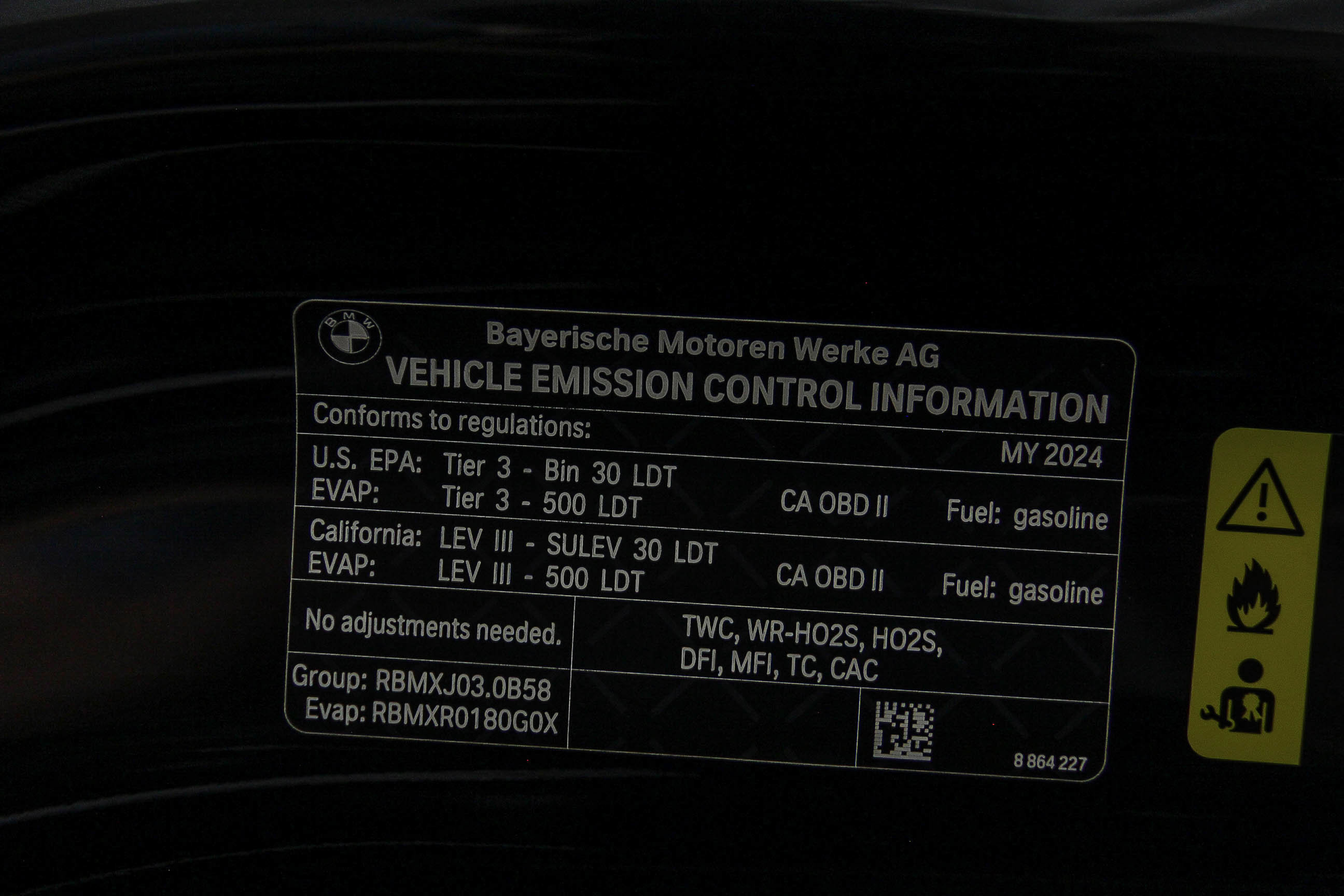 Used 2024 BMW X6 xDrive40i w/ Executive Package image 28