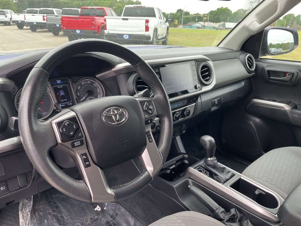 Used 2022 Toyota Tacoma SR5 AWD/4WD image 22
