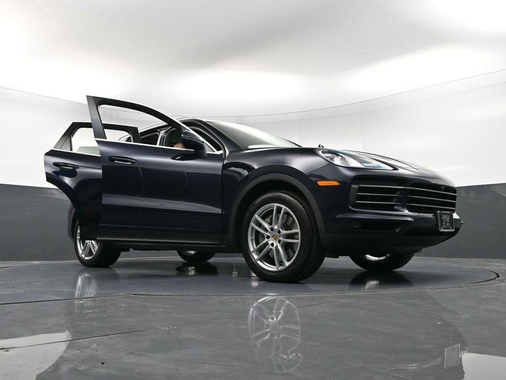 Certified 2021 Porsche Cayenne S image 38