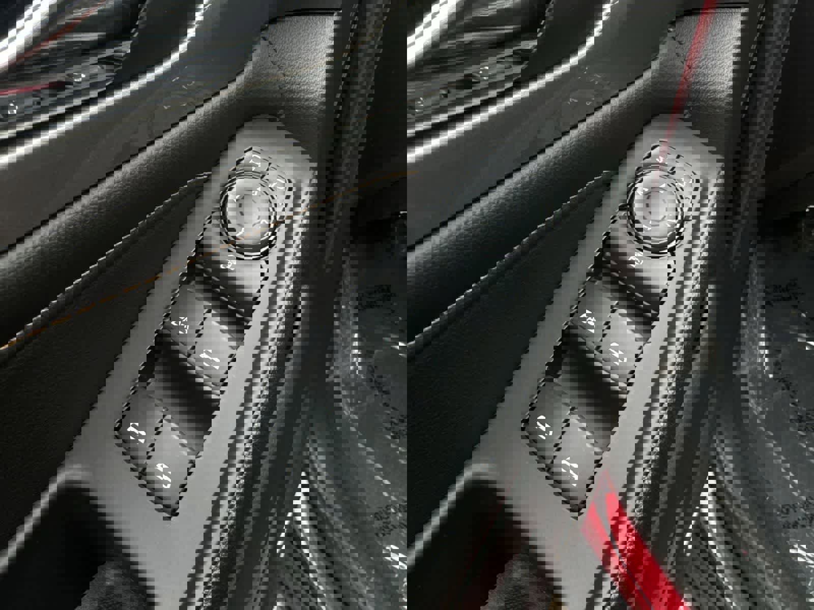 Used 2019 Chevrolet Traverse LT w/ LT Premium Package image 18