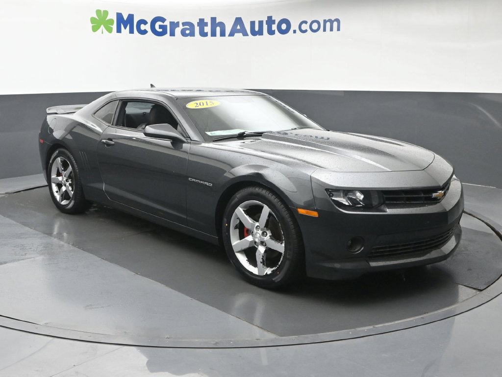 Used 2015 Chevrolet Camaro LT RWD image 2