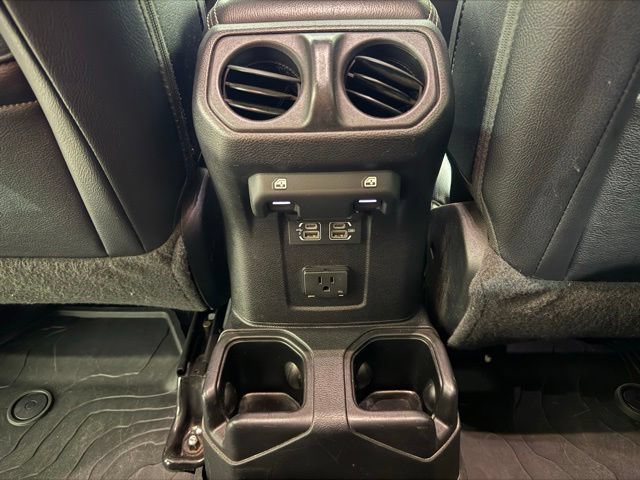 Used 2020 Jeep Gladiator Overland AWD/4WD image 23