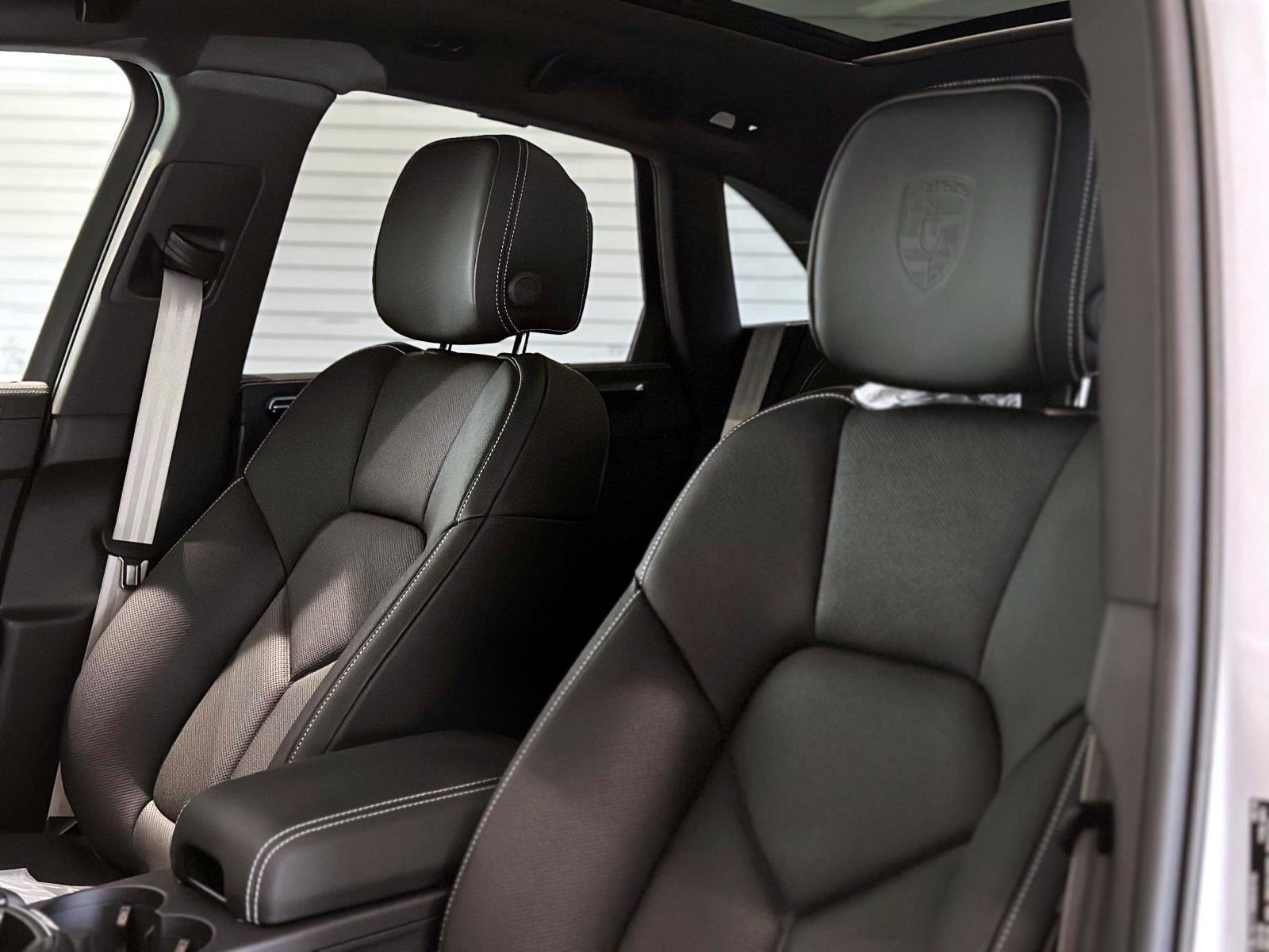 New 2026 Porsche Macan S image 5