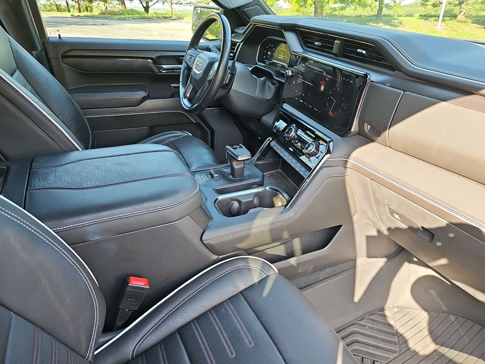 Used 2023 GMC Sierra 1500 AT4X w/ AT4X AEV Edition AWD/4WD image 6