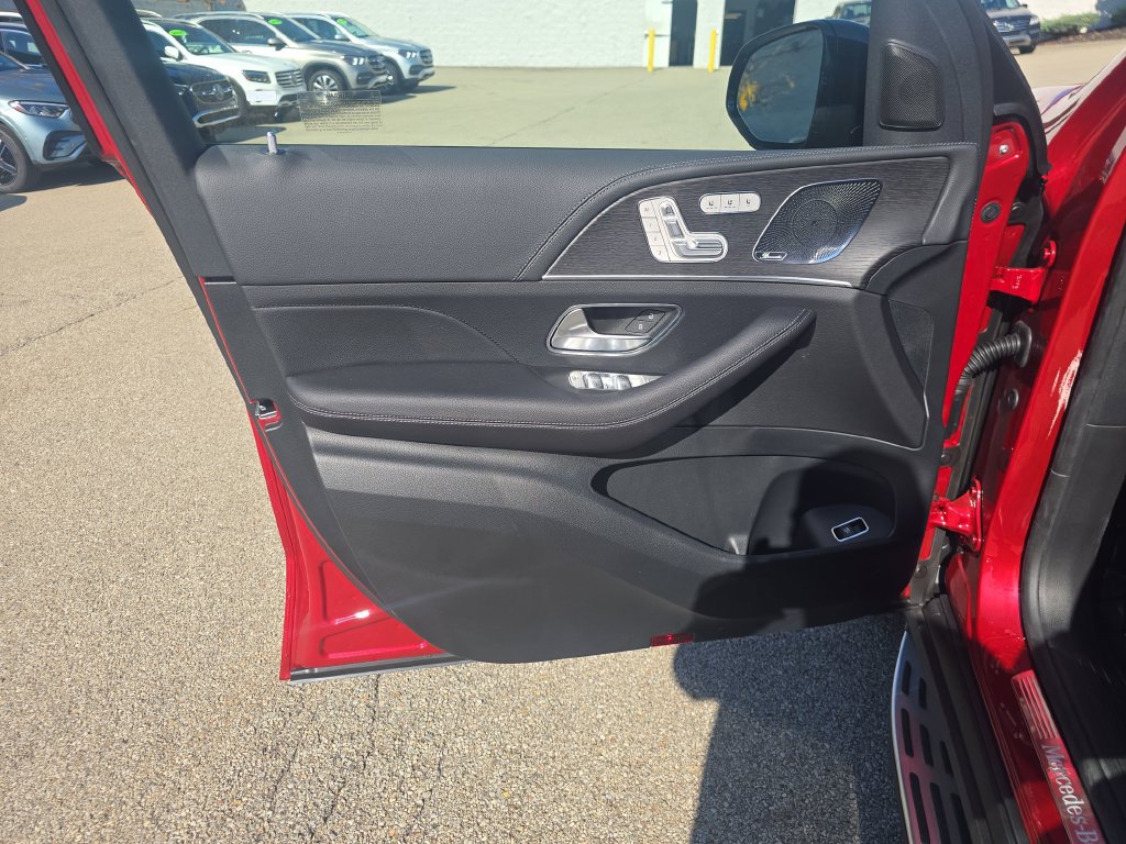 New 2027 Mercedes-Benz GLS 450 4MATIC image 10