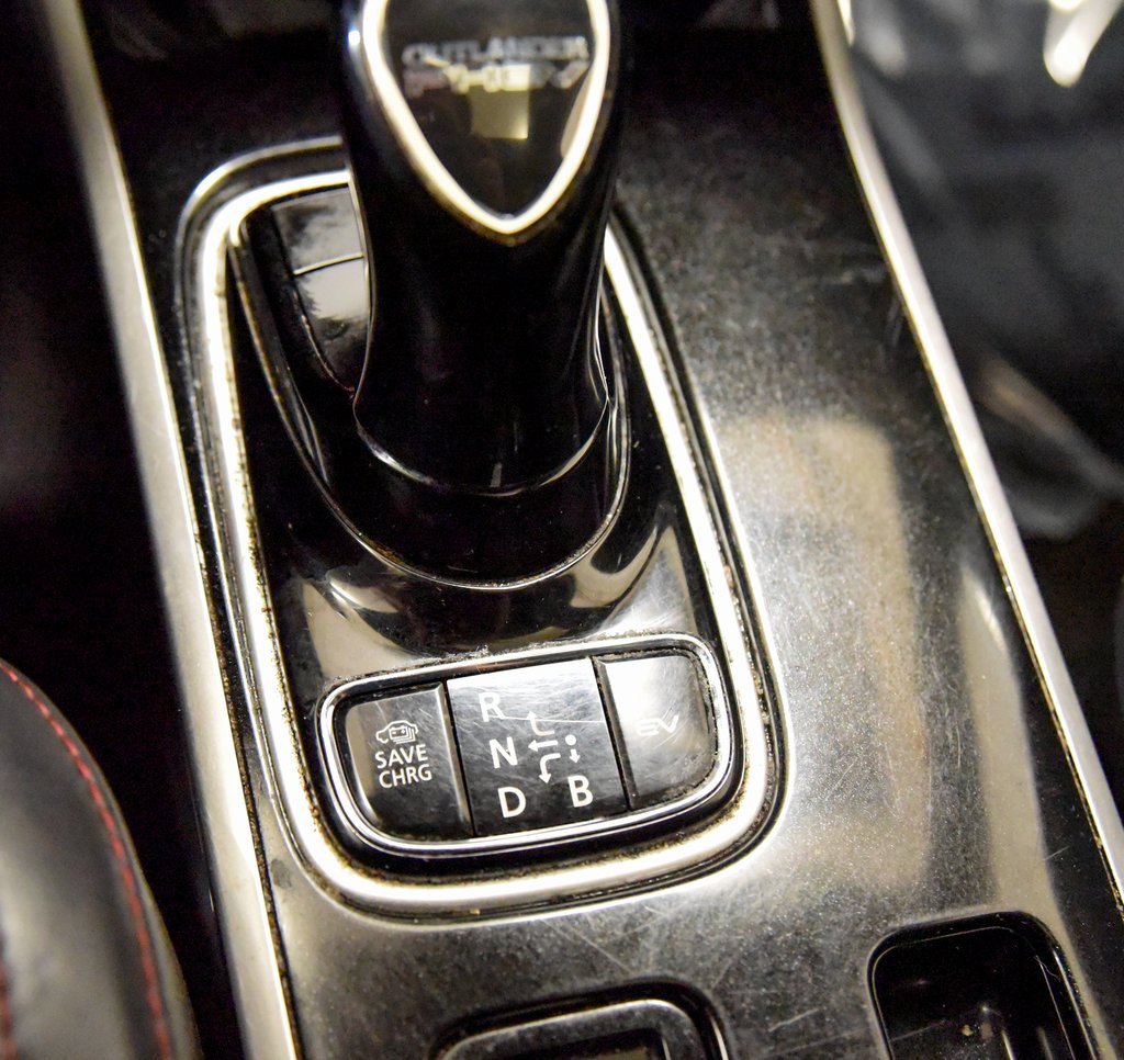 Used 2021 Mitsubishi Outlander SEL image 26